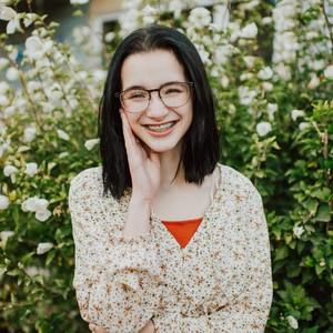 Meet your Posher, Brittney